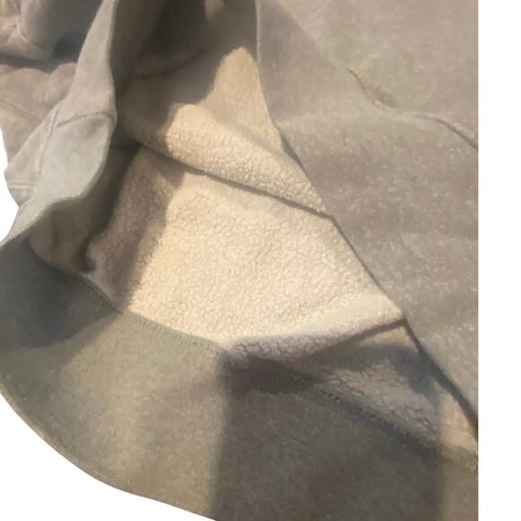 Nike Gray Embroidered Swoosh Crewneck Sweatshirt Pullover Unisex Size M - Picture 3 of 7